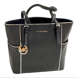 Michael Kors Black Shoulder Purse. Large Tote with several pockets.